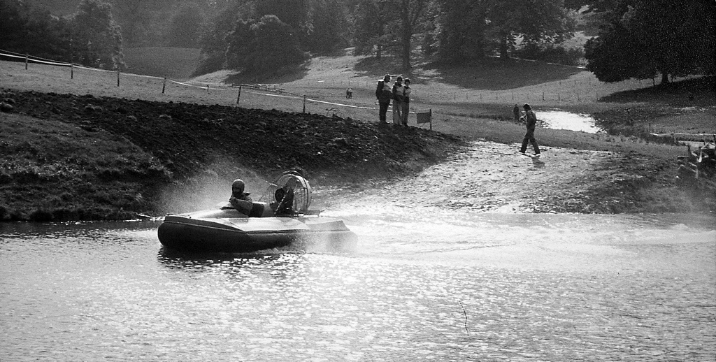 26th. September 1975 Hovercraft at Doddington rally